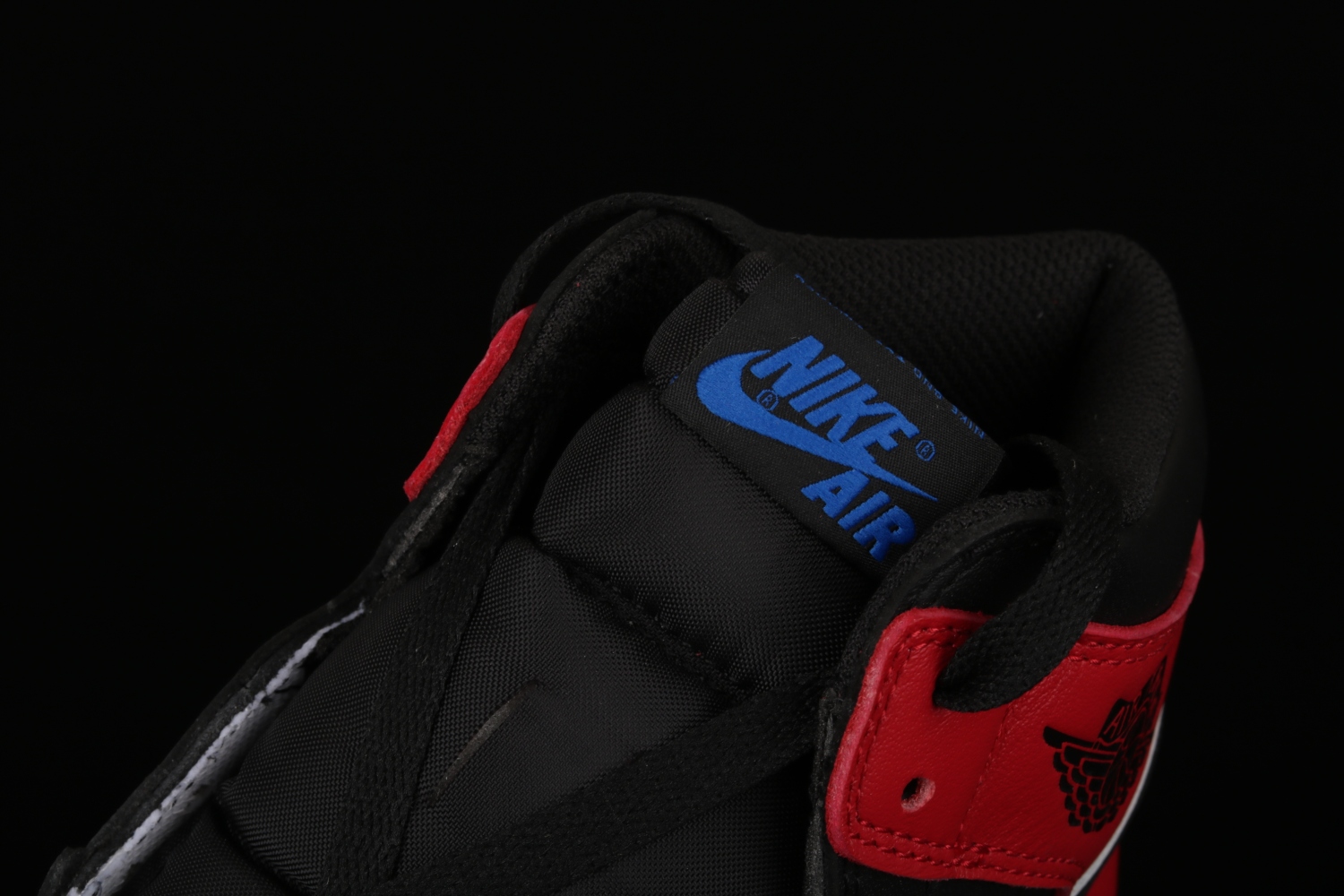 Jordan 1 Retro Top 3 555088-026