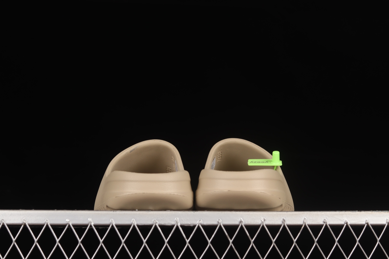 adidas Yeezy Slide Pure GW1934