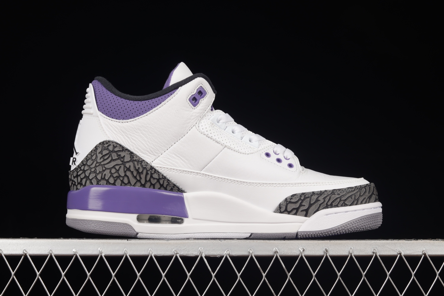 Jordan 3 Retro Dark Iris CT8532-105