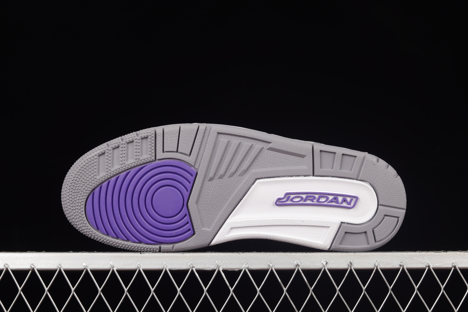 Jordan 3 Retro Dark Iris CT8532-105