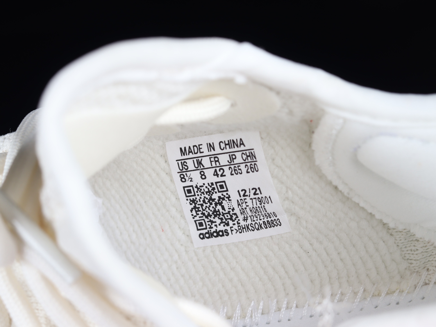 adidas Yeezy Boost 350 V2 Bone HQ6316