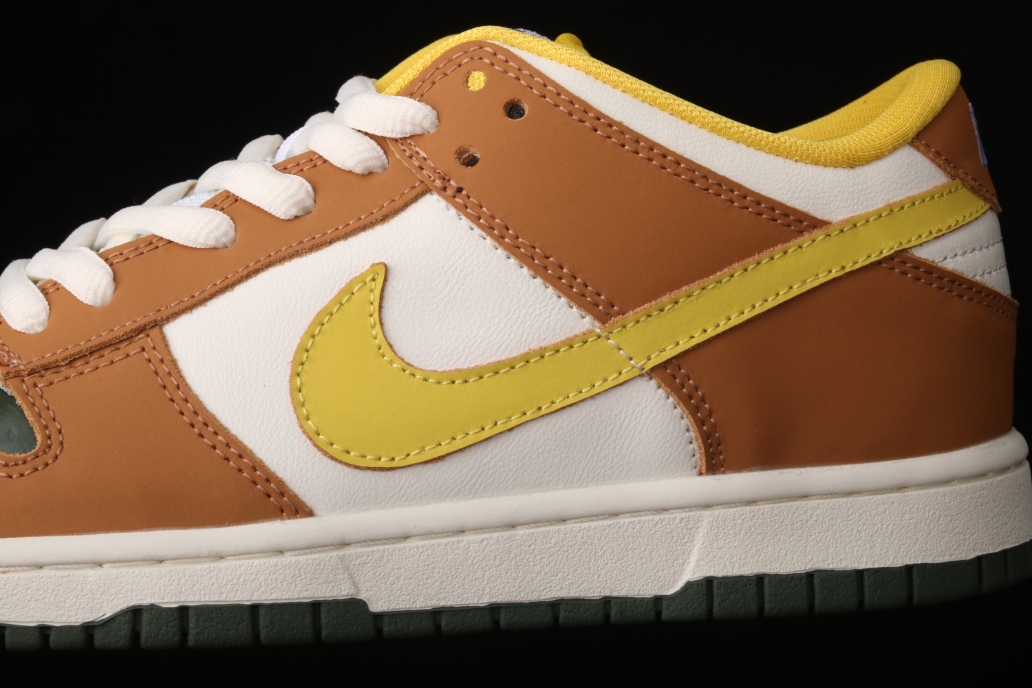 Nike SB Dunk Low Vapour Mineral Yellow 304292-271