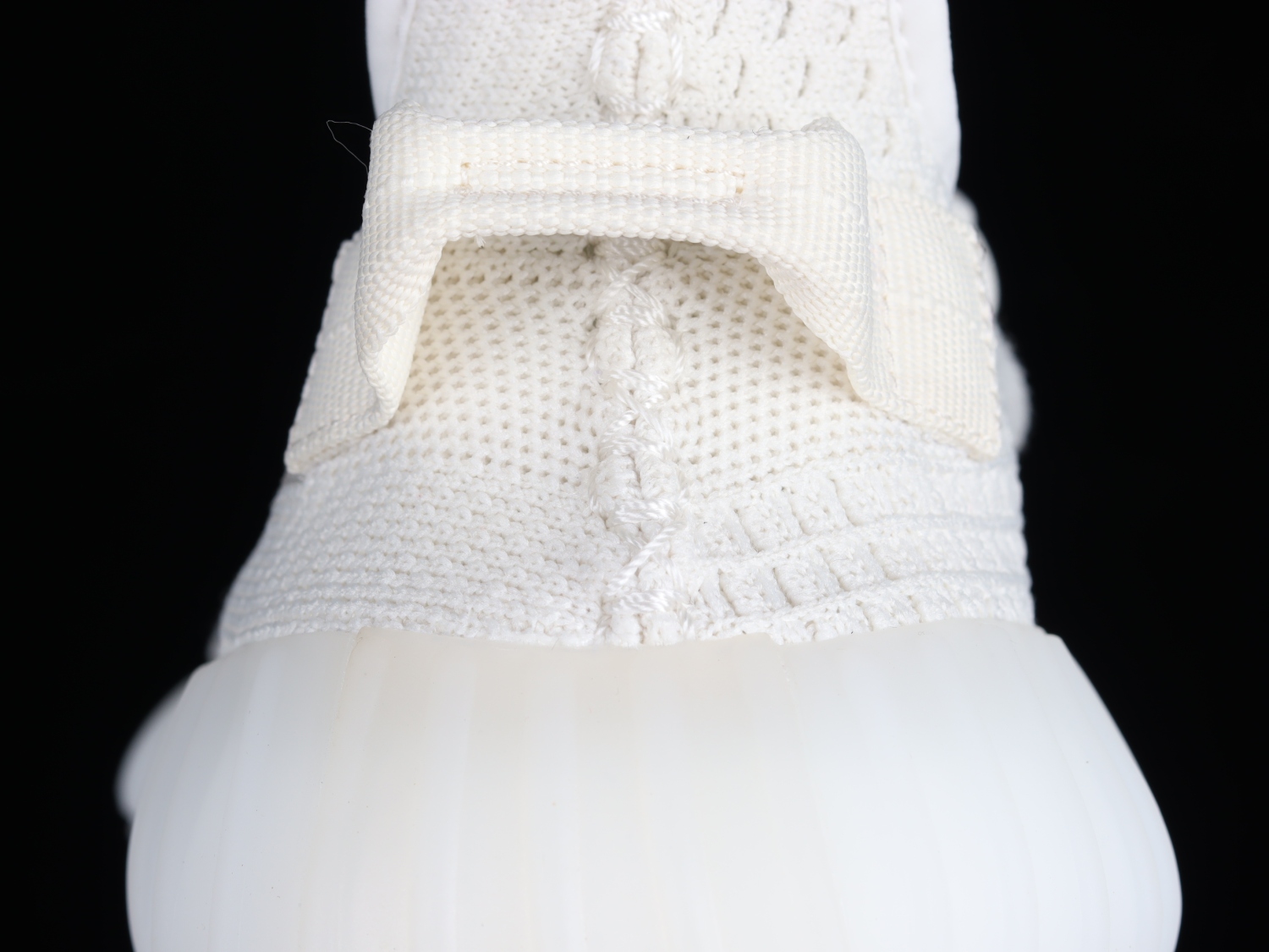 adidas Yeezy Boost 350 V2 Bone HQ6316