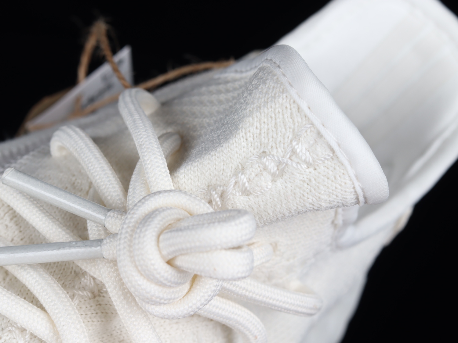 adidas Yeezy Boost 350 V2 Bone HQ6316
