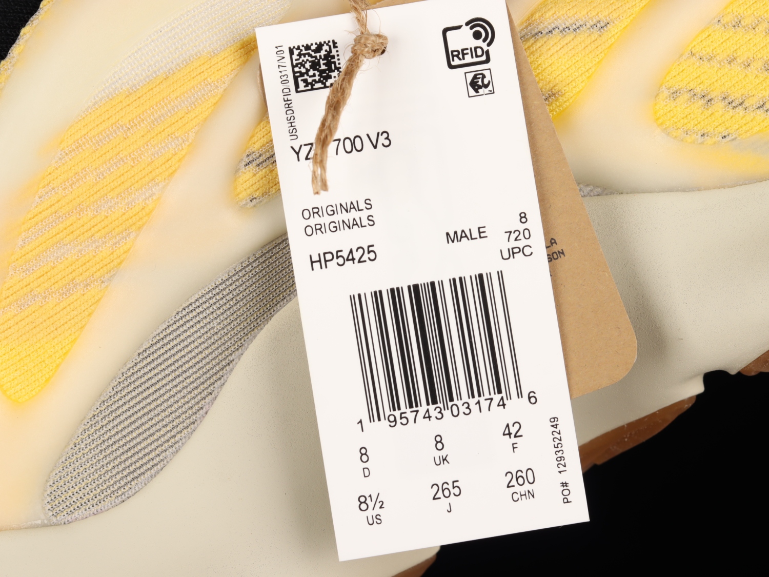 adidas Yeezy 700 V3 Mono Safflower HP5425