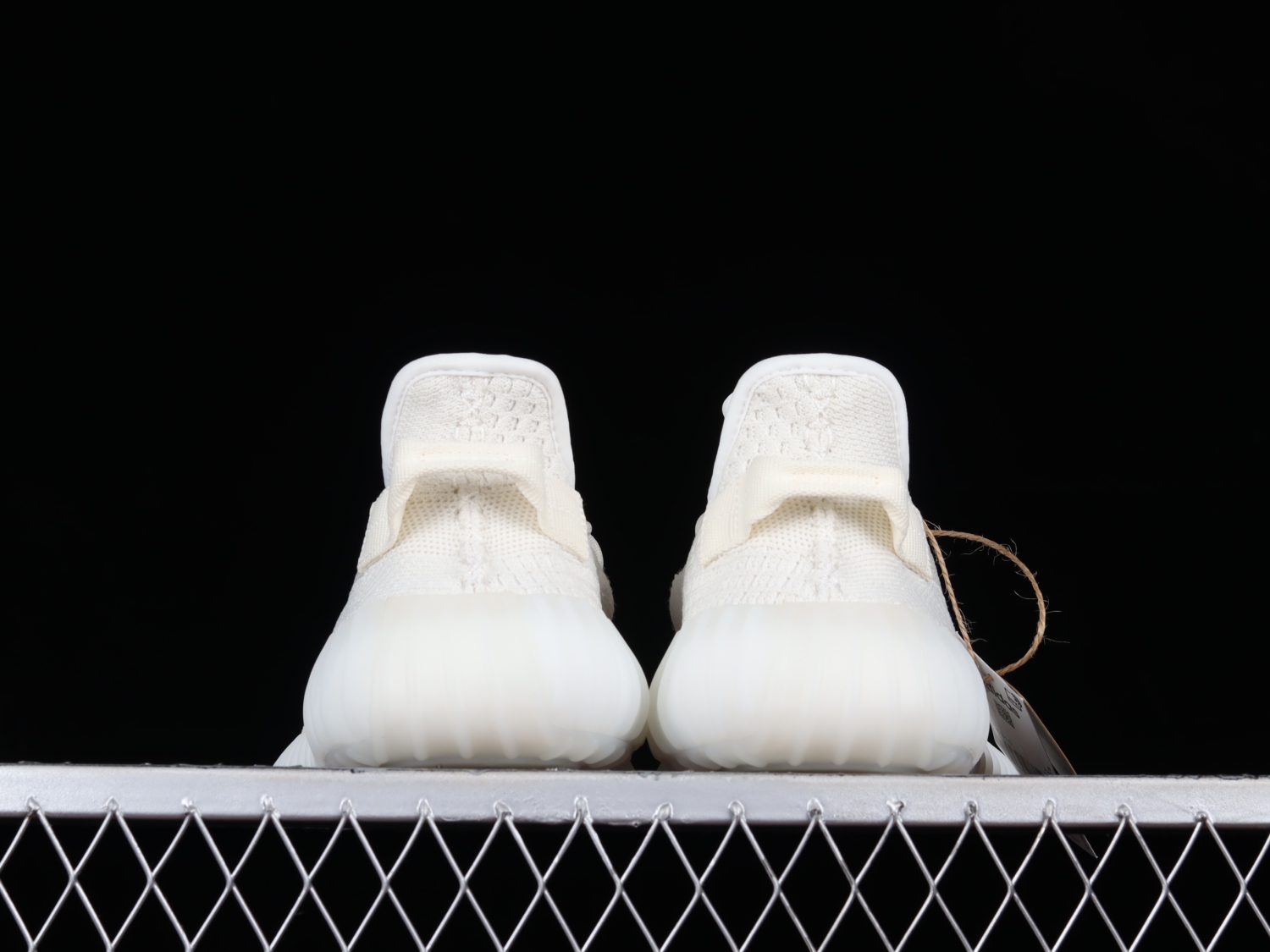 adidas Yeezy Boost 350 V2 Bone HQ6316