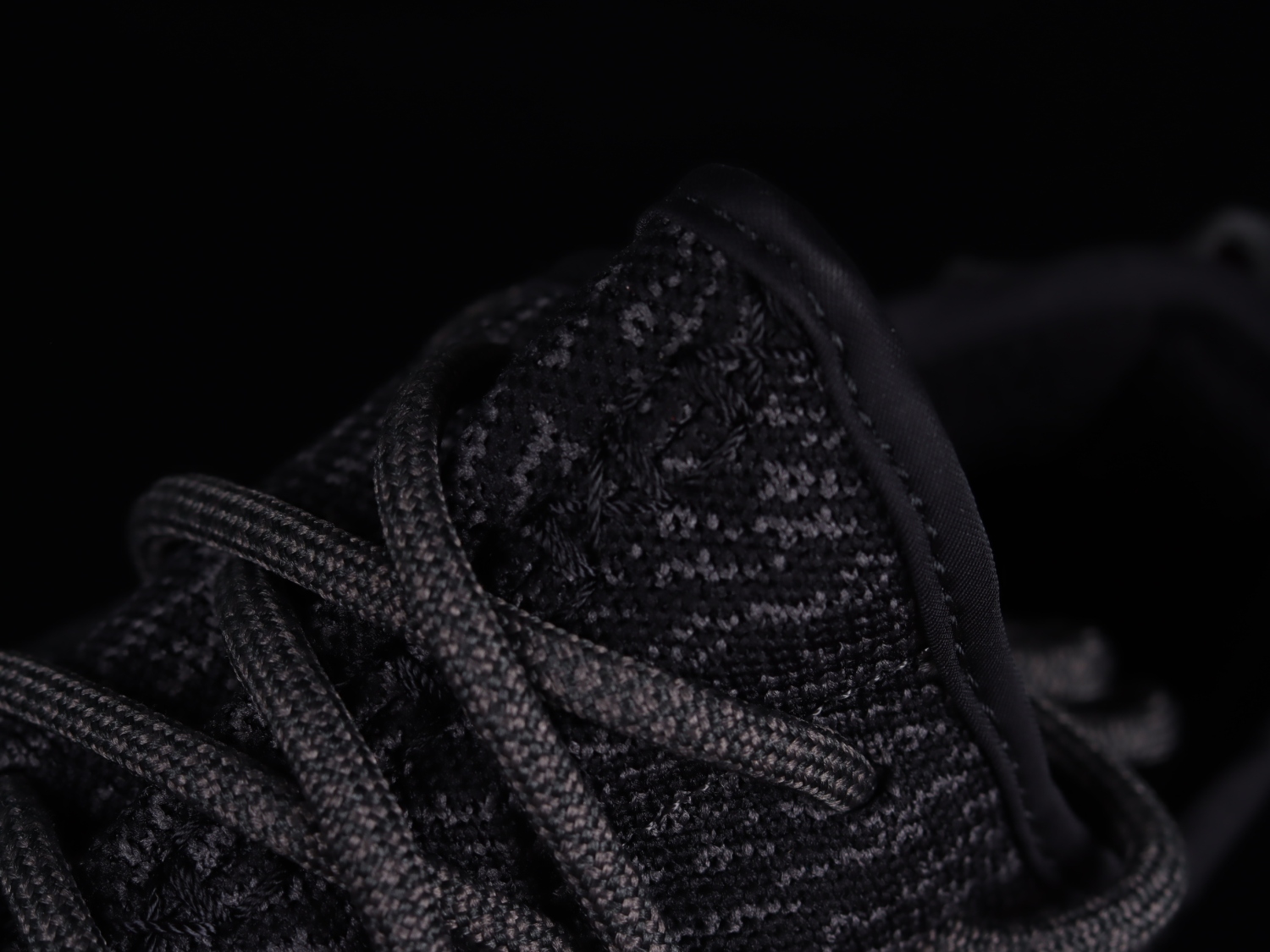 adidas Yeezy Boost 350 Pirate Black (2023) BB5350