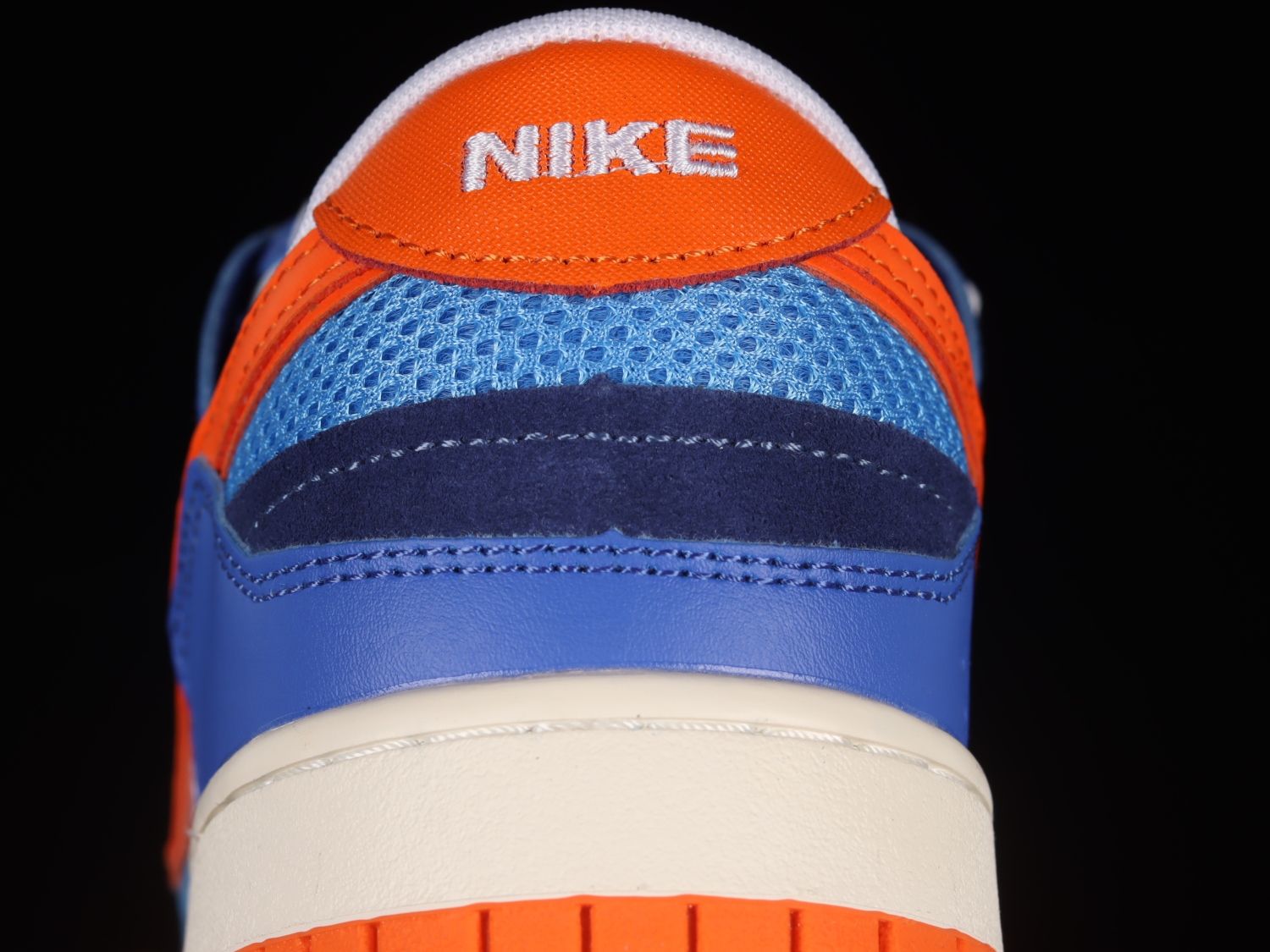Nike Dunk Low Scrap Knicks DM0128-100