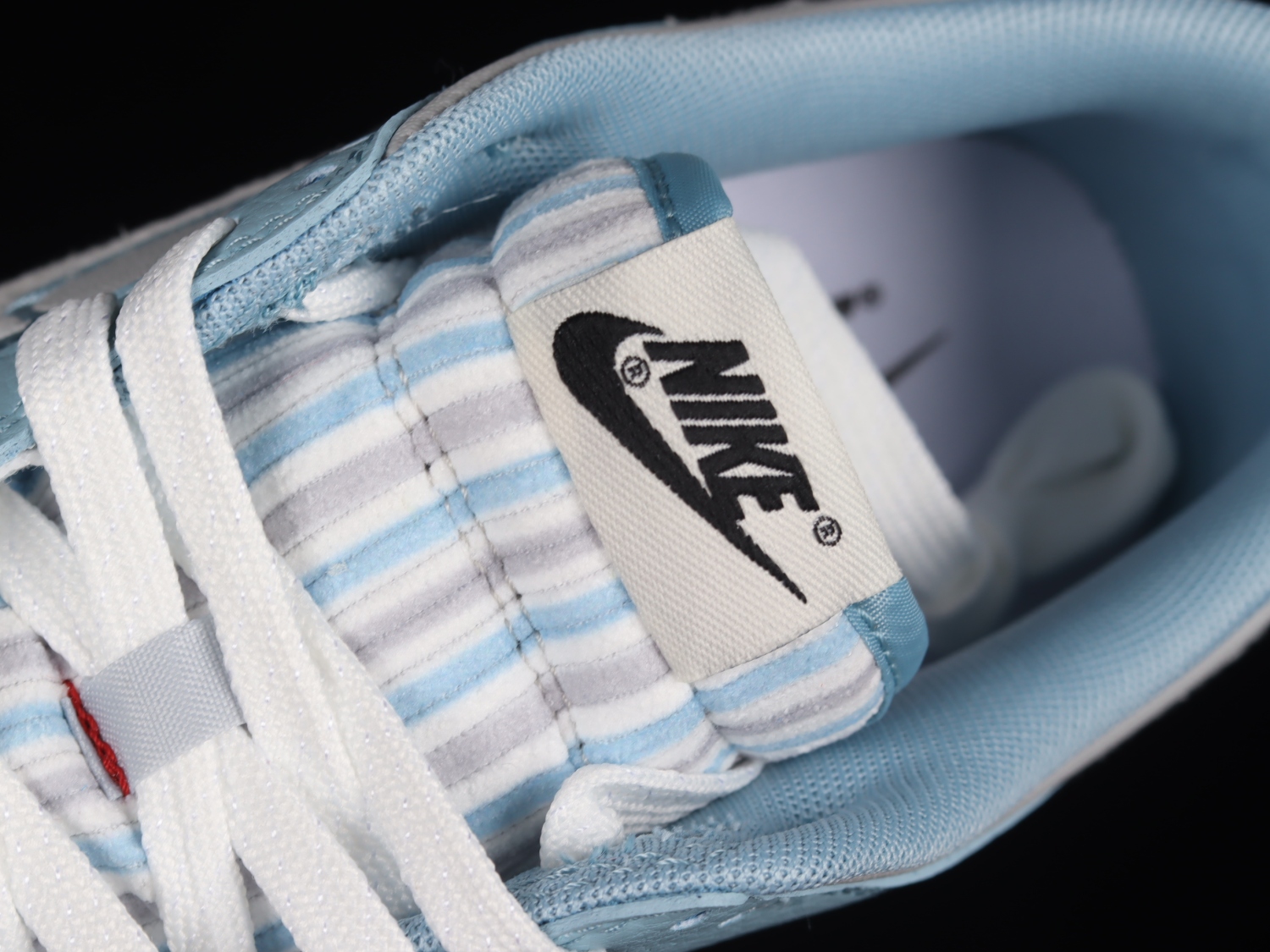 Nike Dunk Low Retro Fleece Swoosh Worn Blue  FB1871-011
