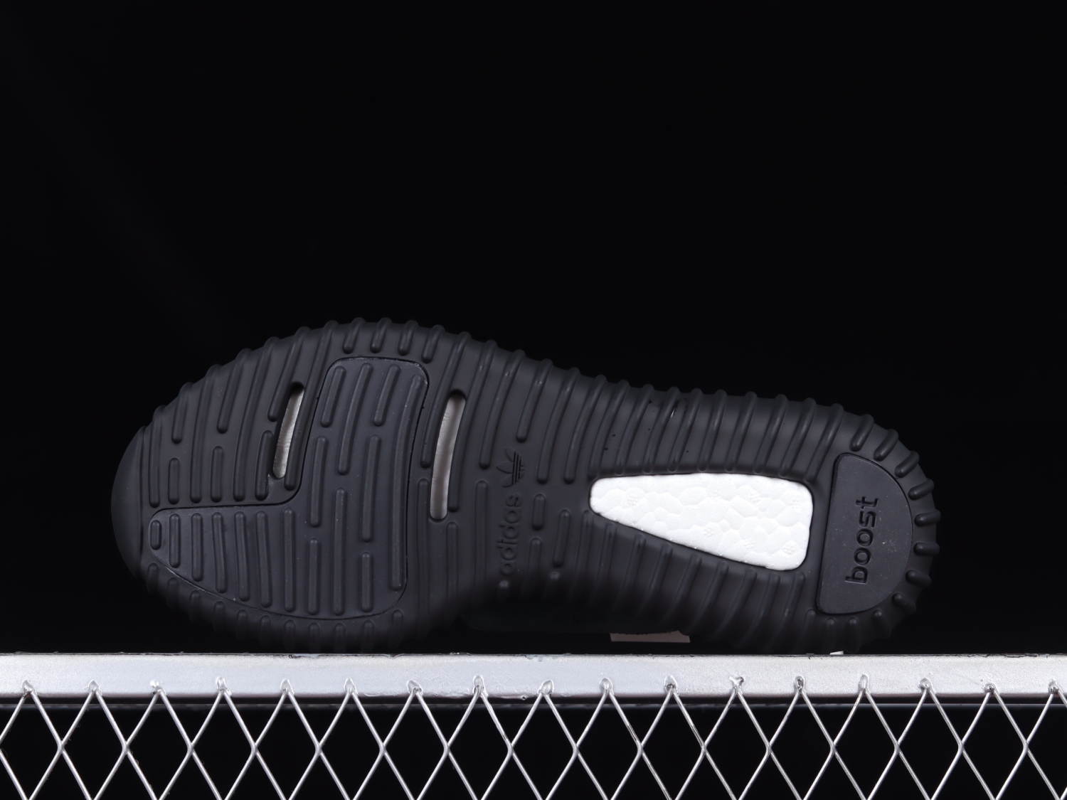 adidas Yeezy Boost 350 Pirate Black (2023) BB5350