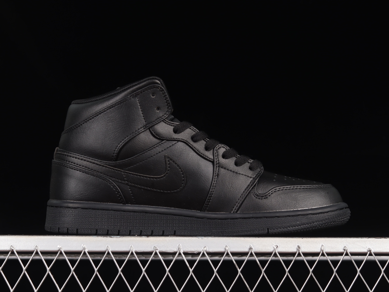 Jordan 1 Mid Triple Black (2022) 554724-093