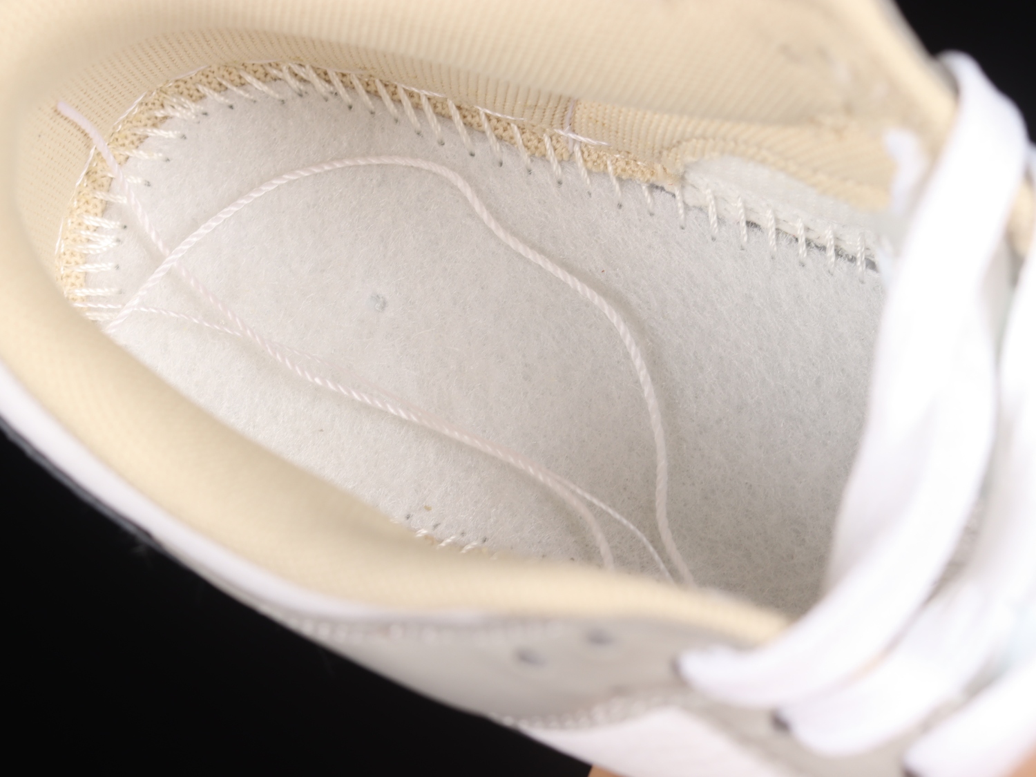 Nike Dunk Low Stencil Swoosh FD0661-100