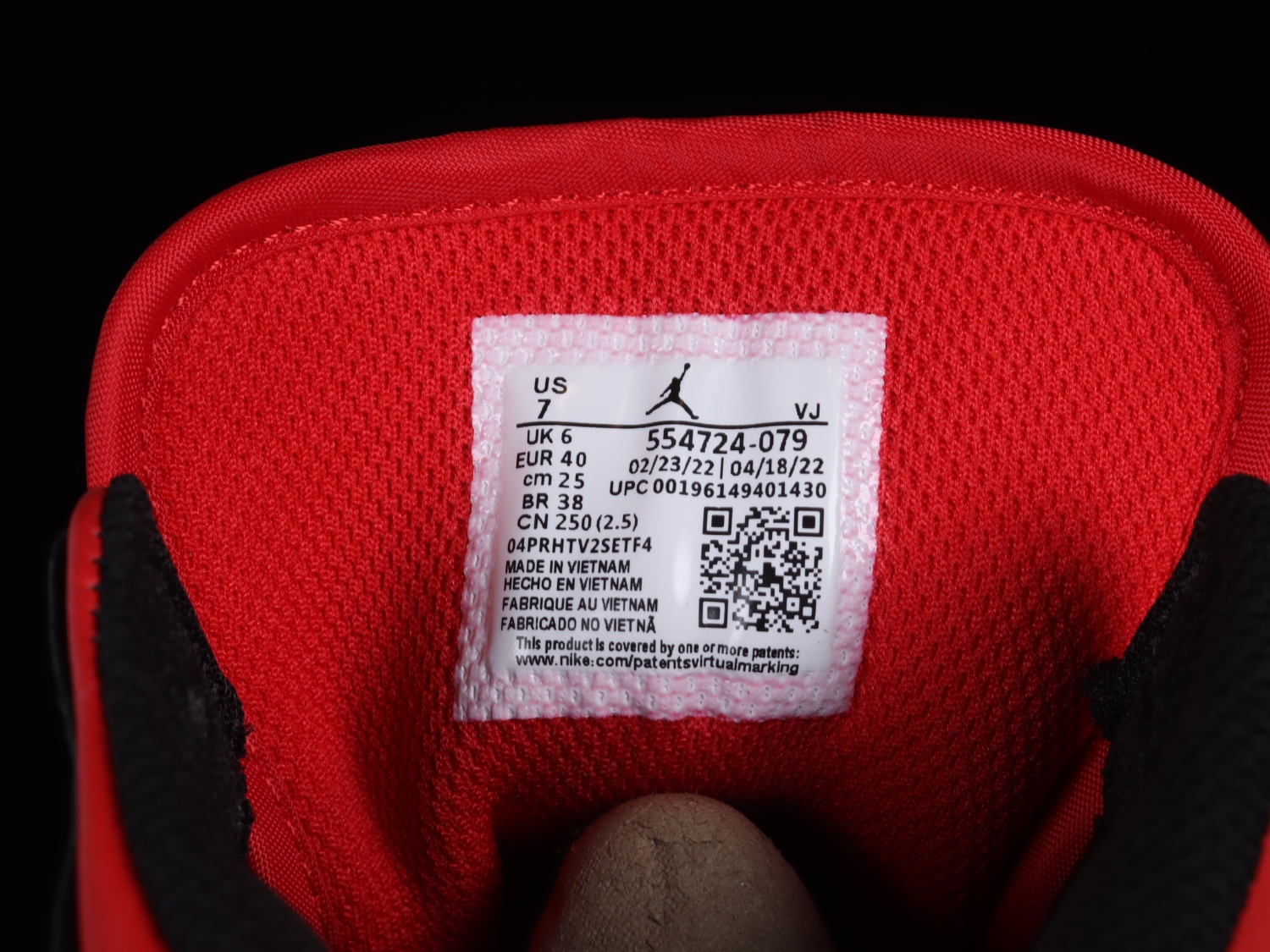 Jordan 1 Mid White Black Red (2022) 554724-079