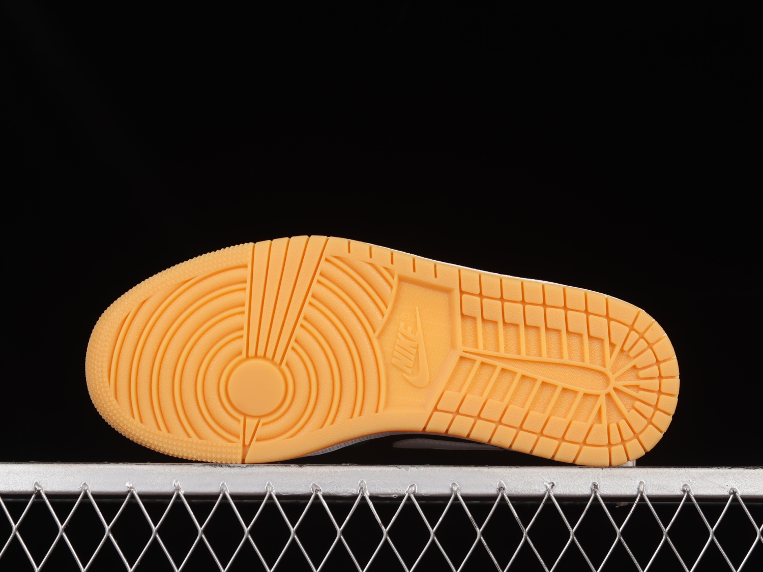 Jordan 1 Low SE Holiday Special (2022) DQ8422-300