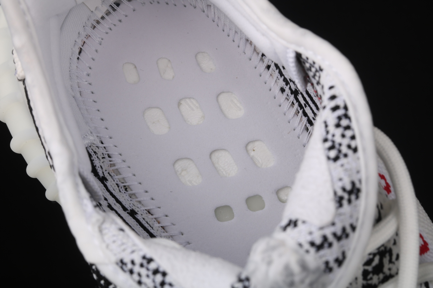 adidas Yeezy Boost 350 V2 Zebra CP9654