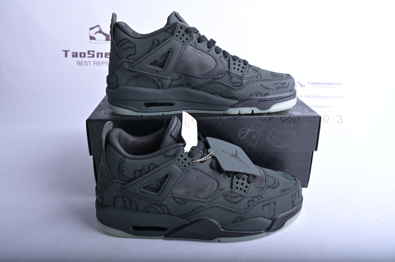 Jordan 4 Retro Kaws Black 930155-001