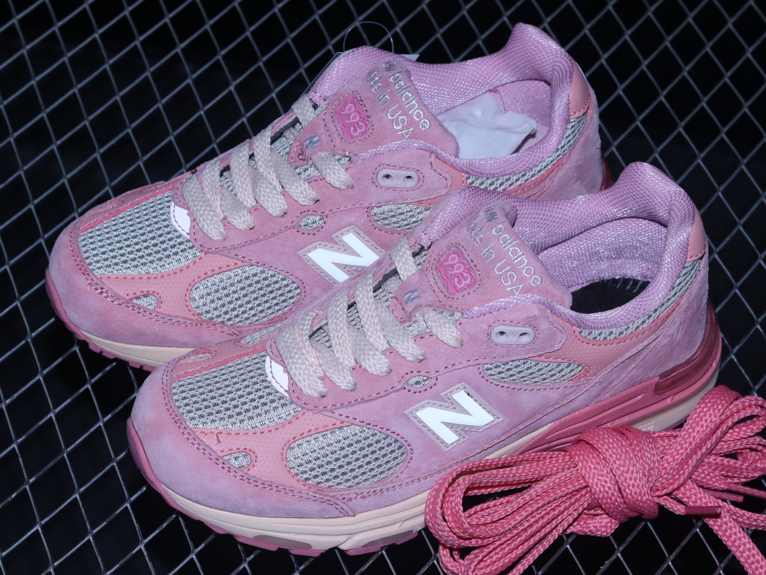 New Bal*nce 993 Joe Freshgoods Performance Art Powder Pink (W) WR993JH1