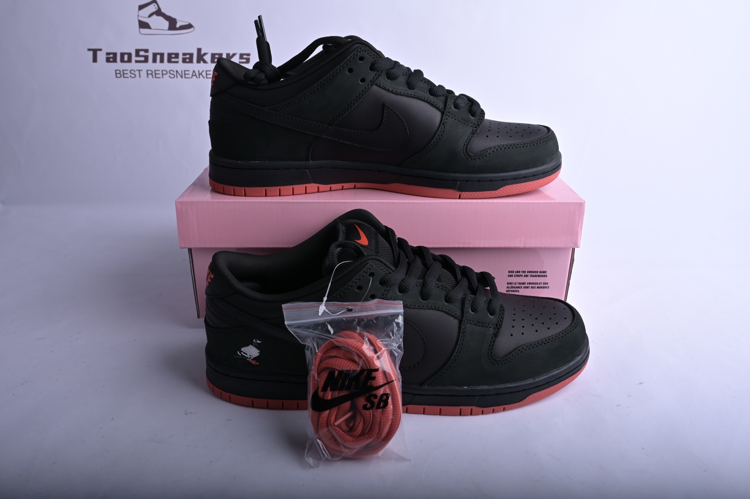 Nike SB Dunk Low TRD QS Black Pigeon 883232-008