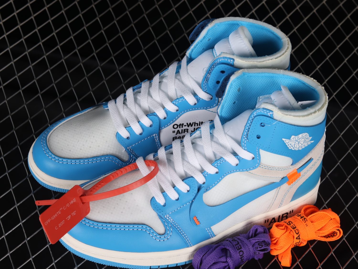 Jordan 1 Retro High Off-White University Blue AQ0818-148