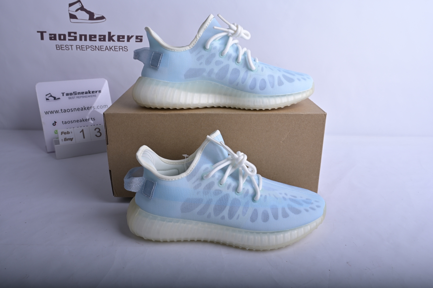 adidas Yeezy Boost 350 V2 Mono Ice GW2869