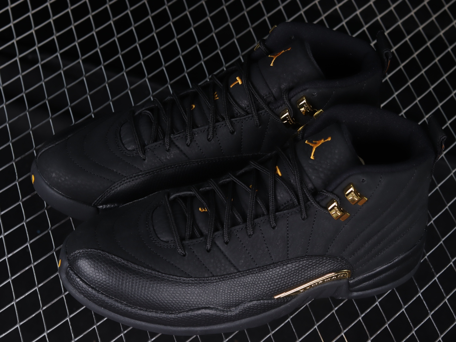 Jordan 12 Retro Black Taxi CT8013-071