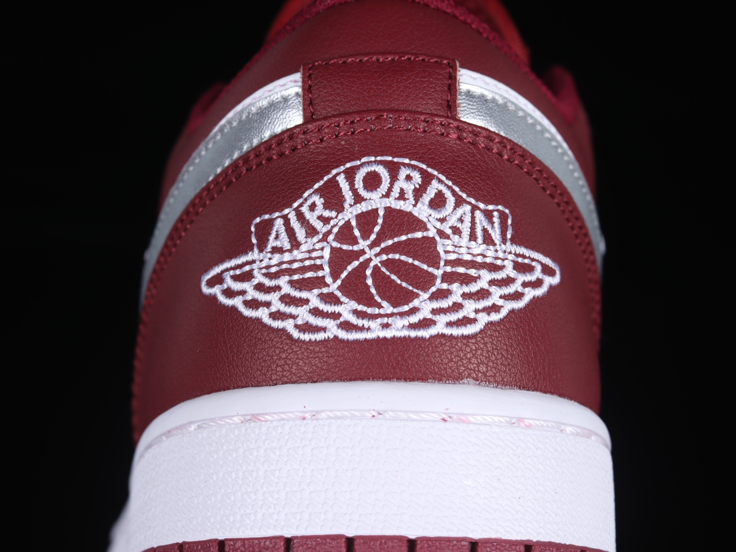 Jordan 1 Low White Bordeaux 553558-615