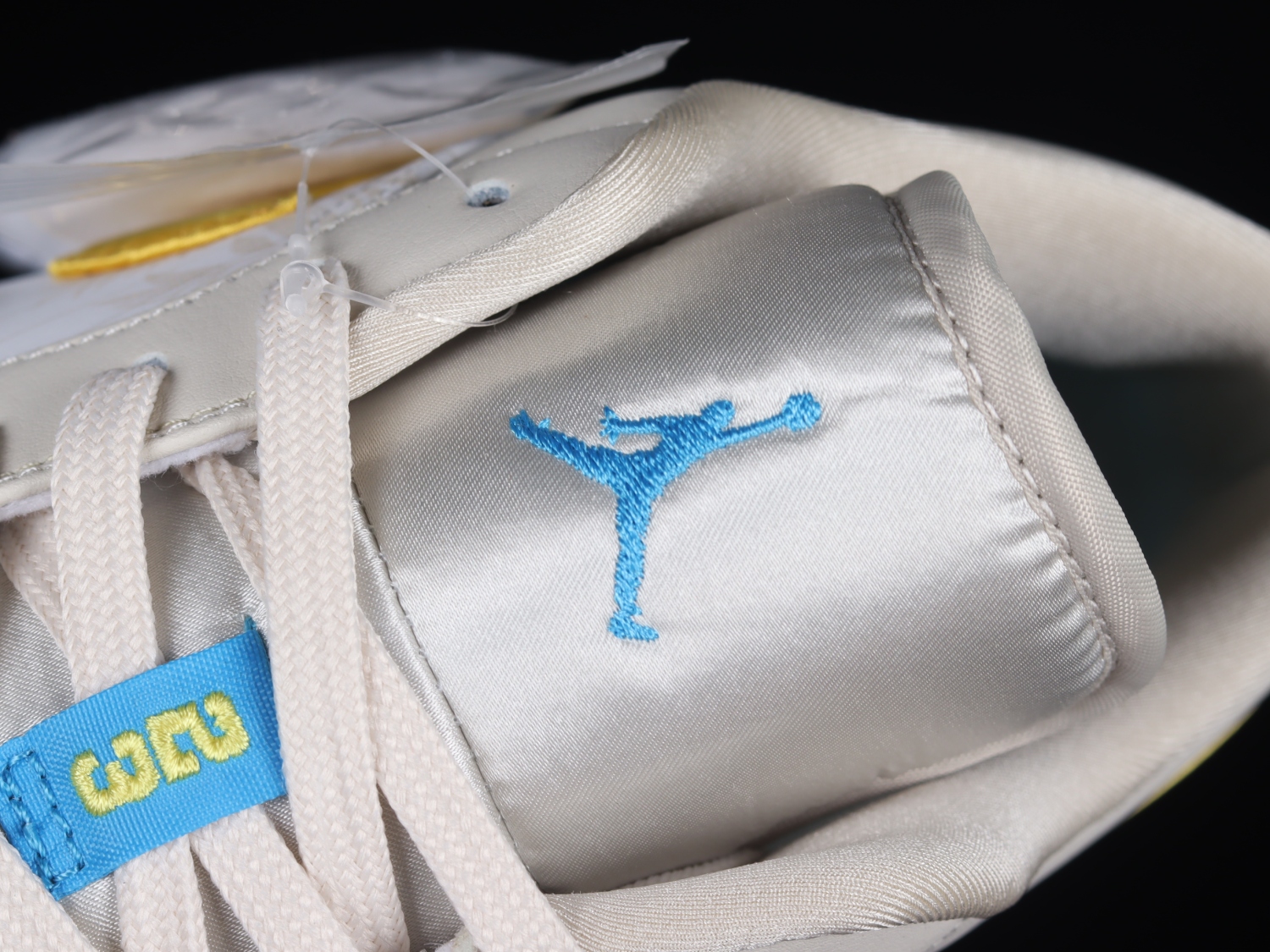 Jordan 1 Low Palm Tree CK3022-107
