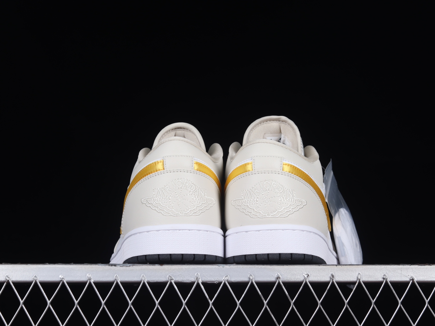 Jordan 1 Low Palm Tree CK3022-107
