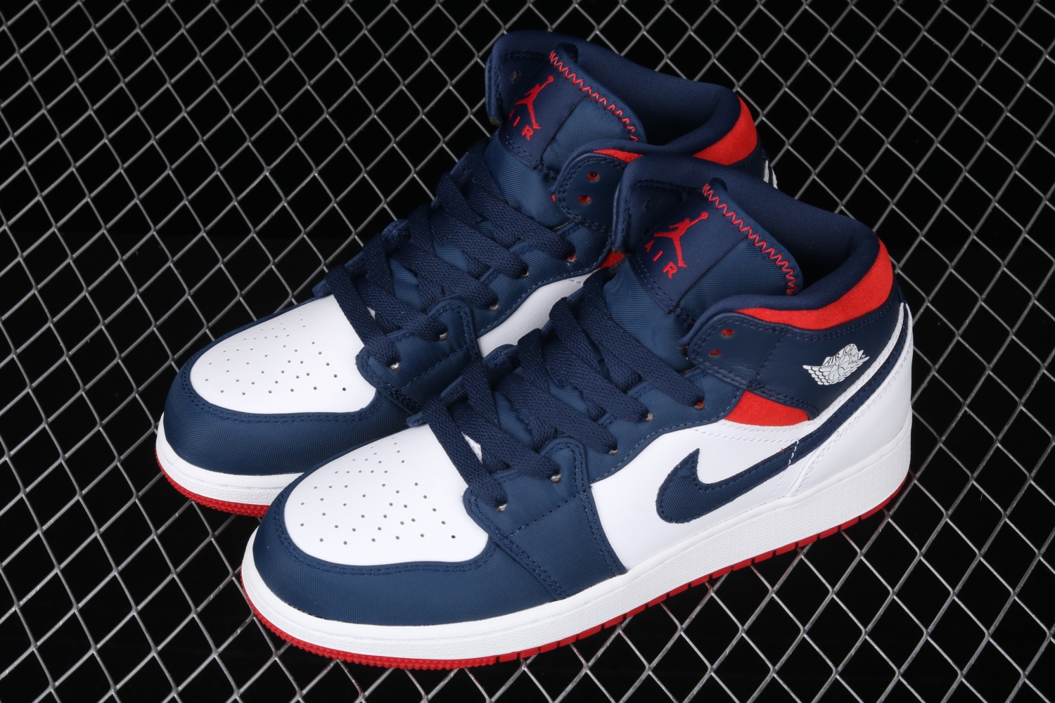 Jordan 1 Mid SE USA (GS) BQ6931-104
