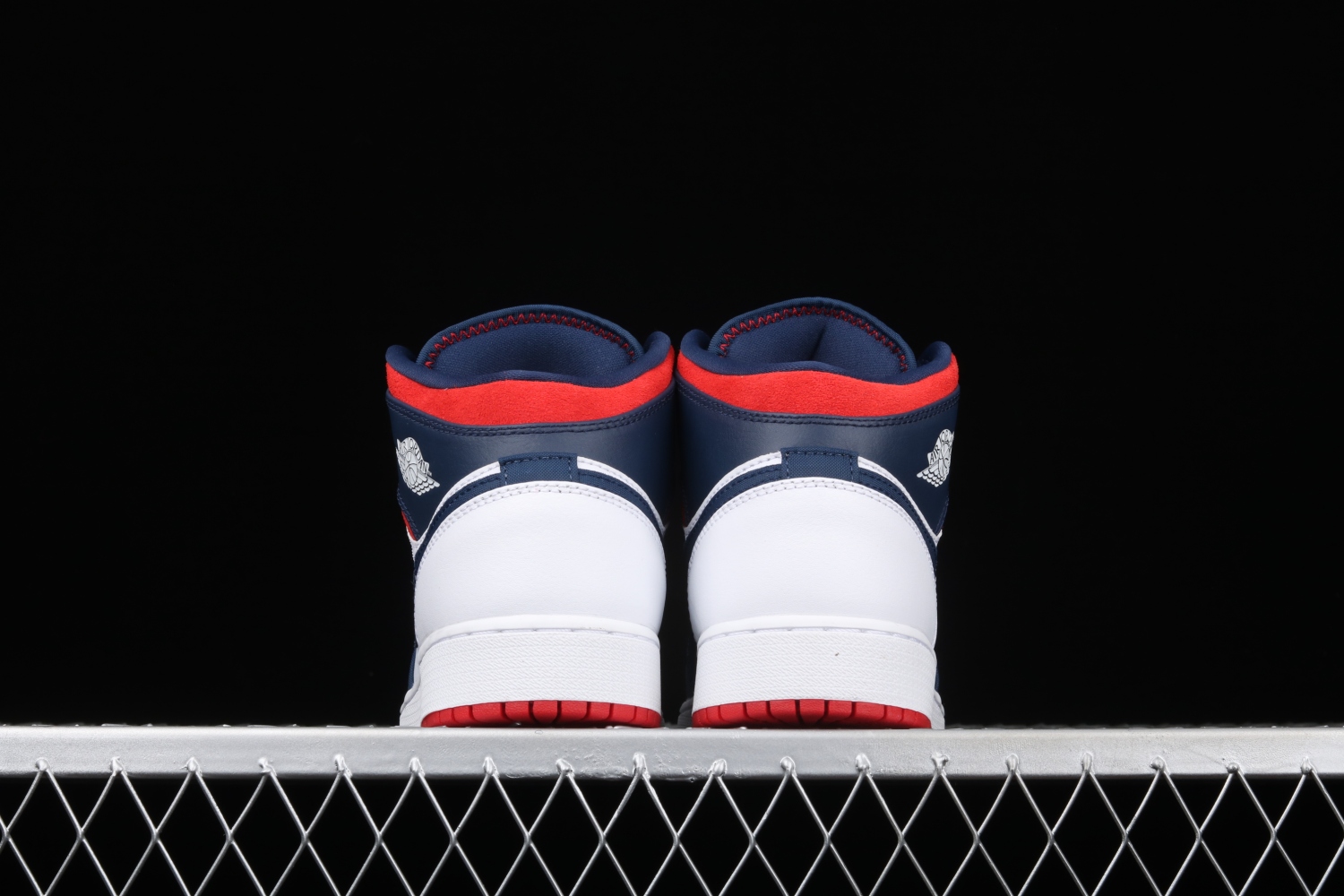 Jordan 1 Mid SE USA (GS) BQ6931-104