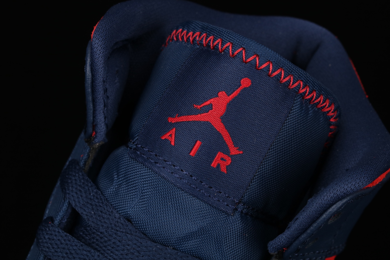 Jordan 1 Mid SE USA (GS) BQ6931-104