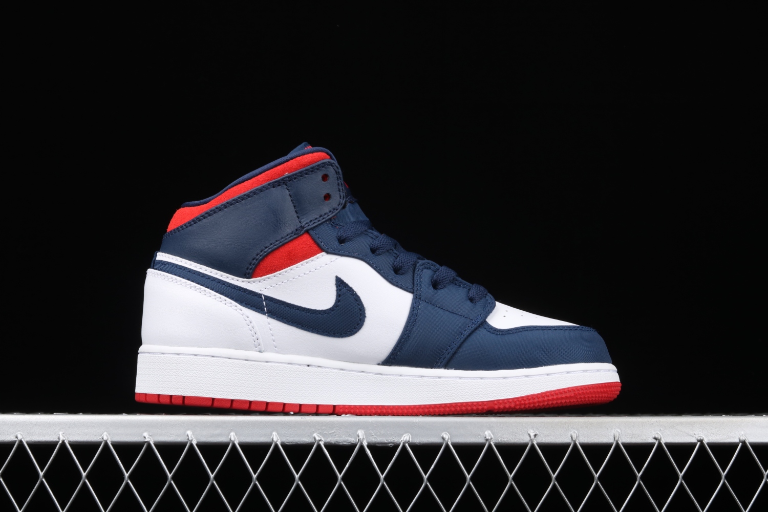 Jordan 1 Mid SE USA (GS) BQ6931-104