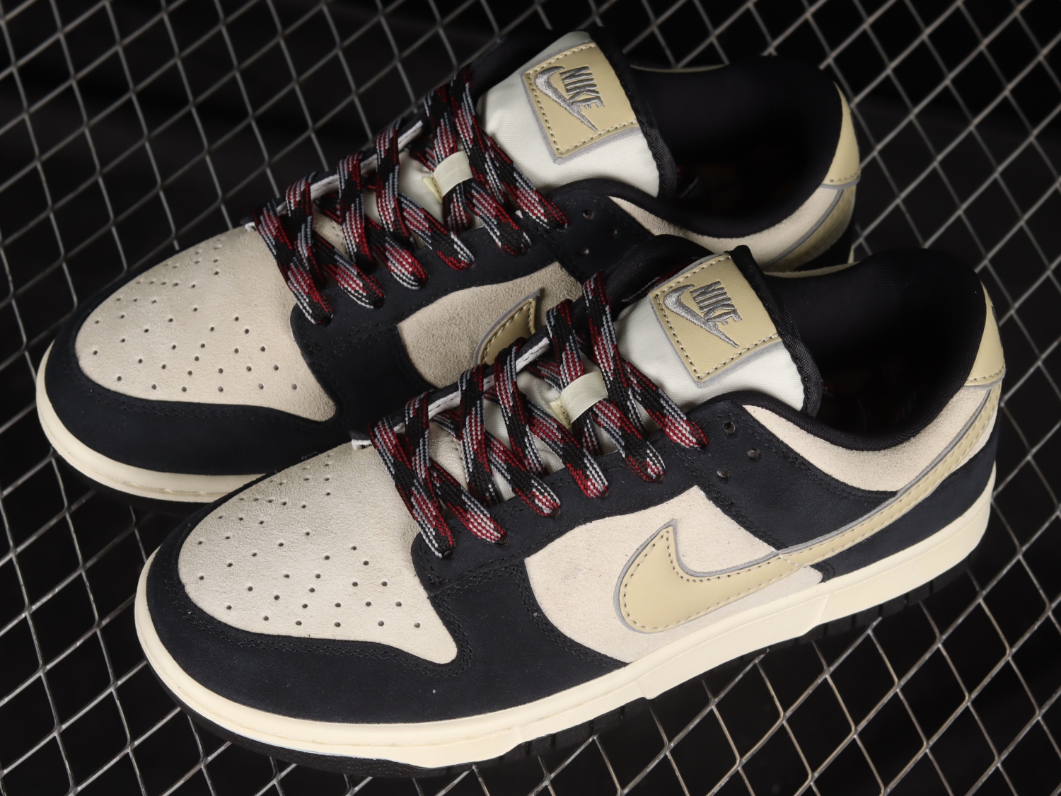Nike Dunk Low LX Black Team Gold DV3054-001 (TS Batch)