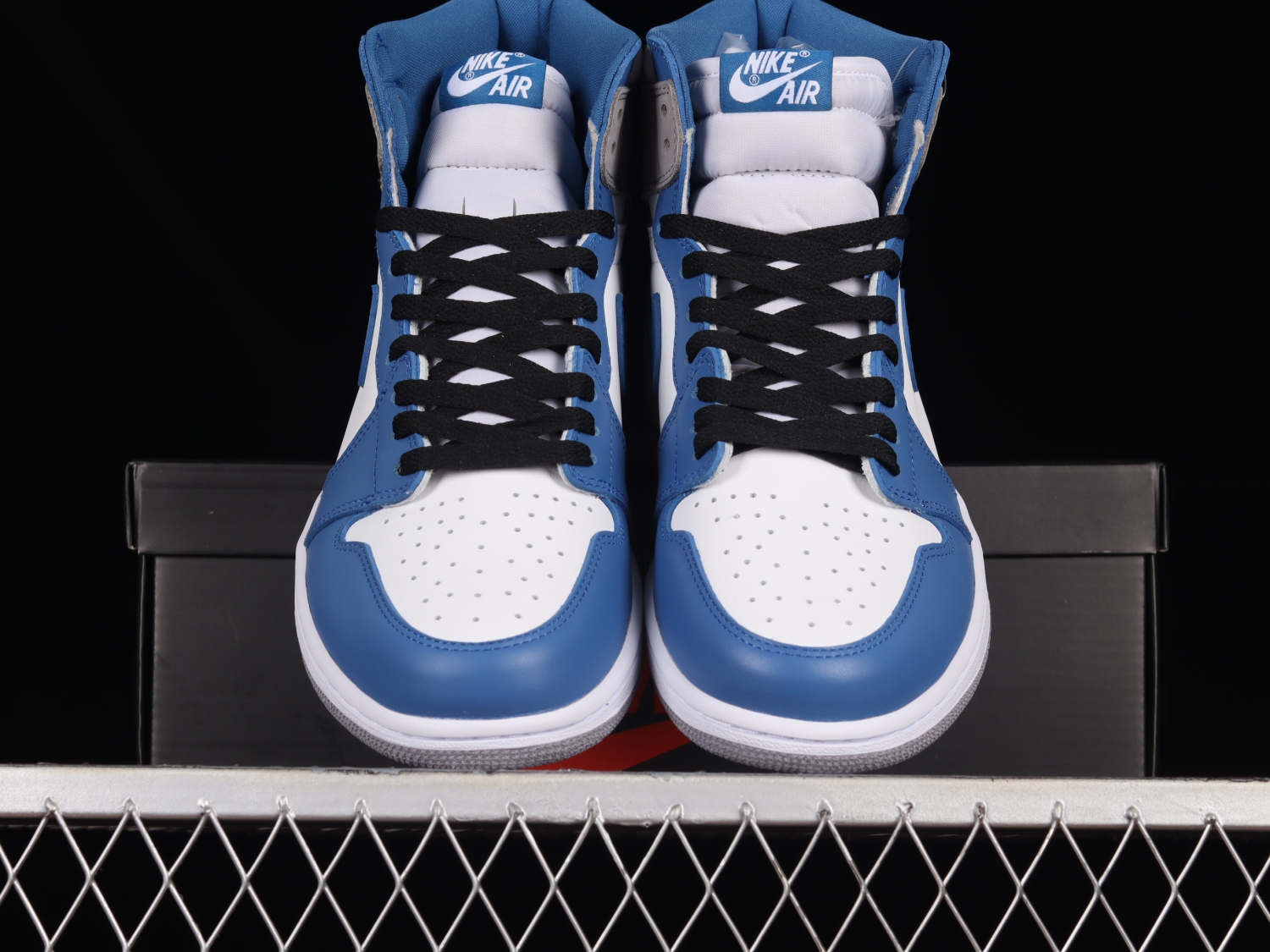 Jordan 1 Retro High OG True Blue DZ5485-410