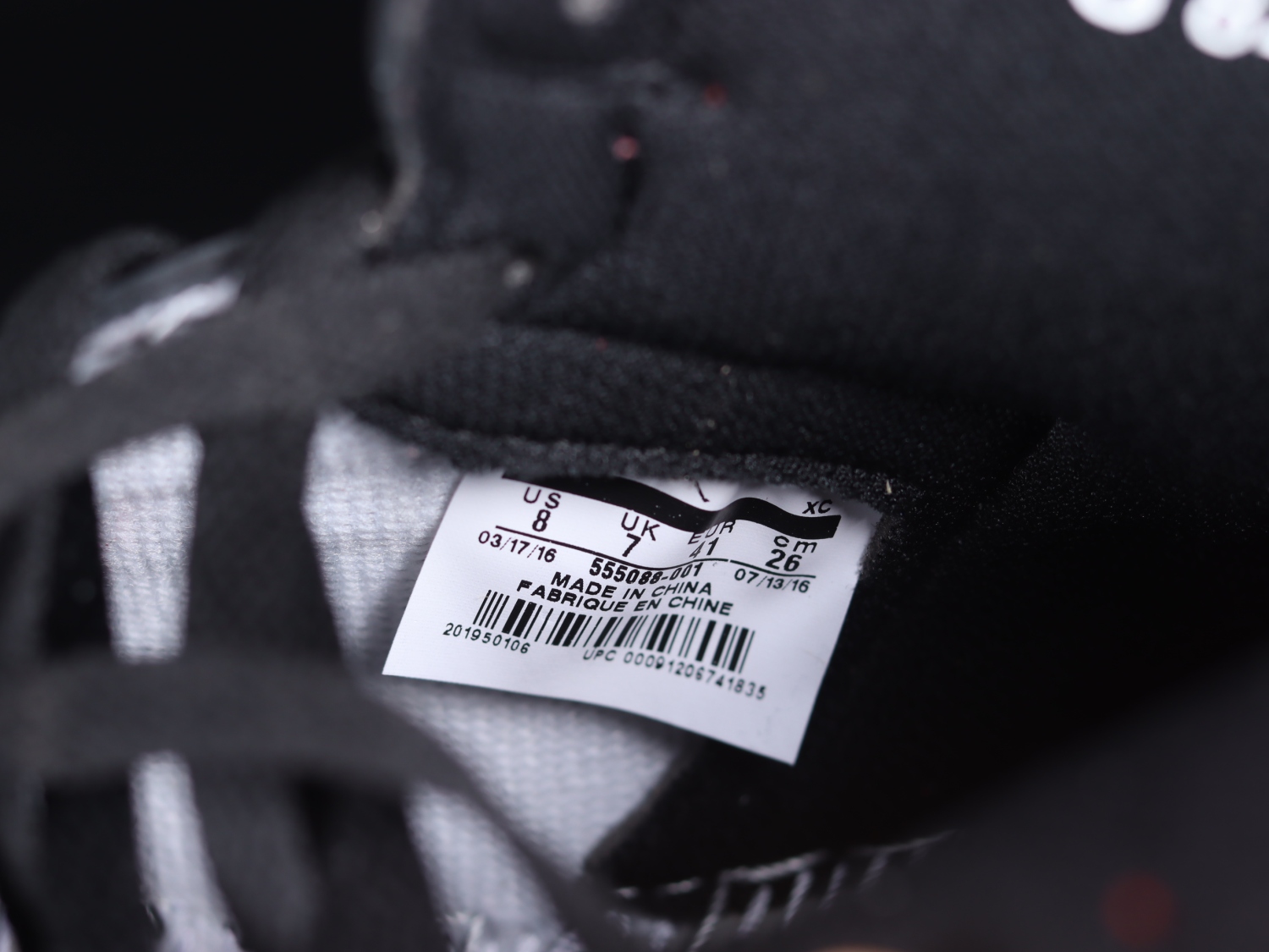 Jordan 1 Retro Bred  Banned  (2016) 555088-001