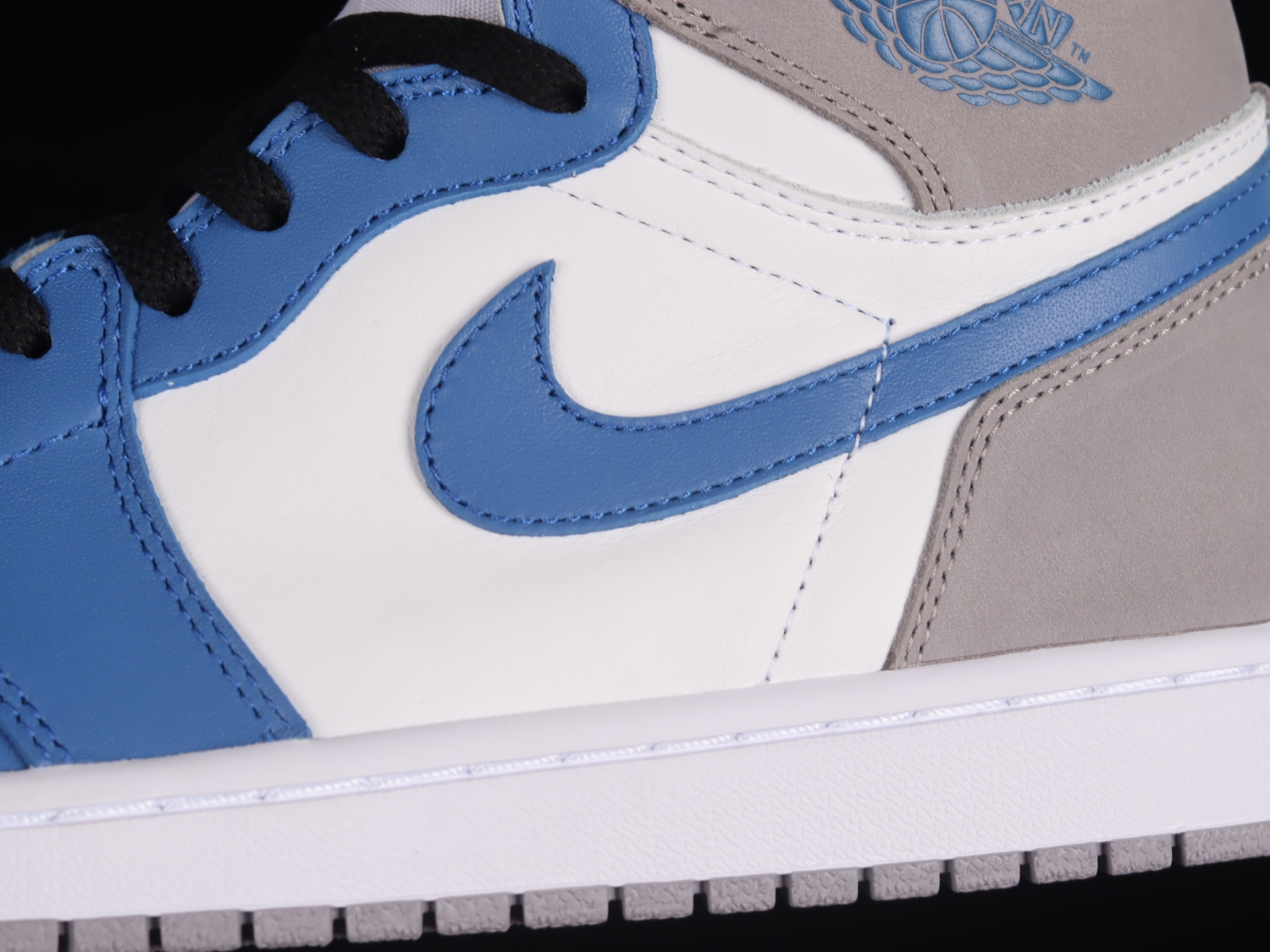Jordan 1 Retro High OG True Blue DZ5485-410