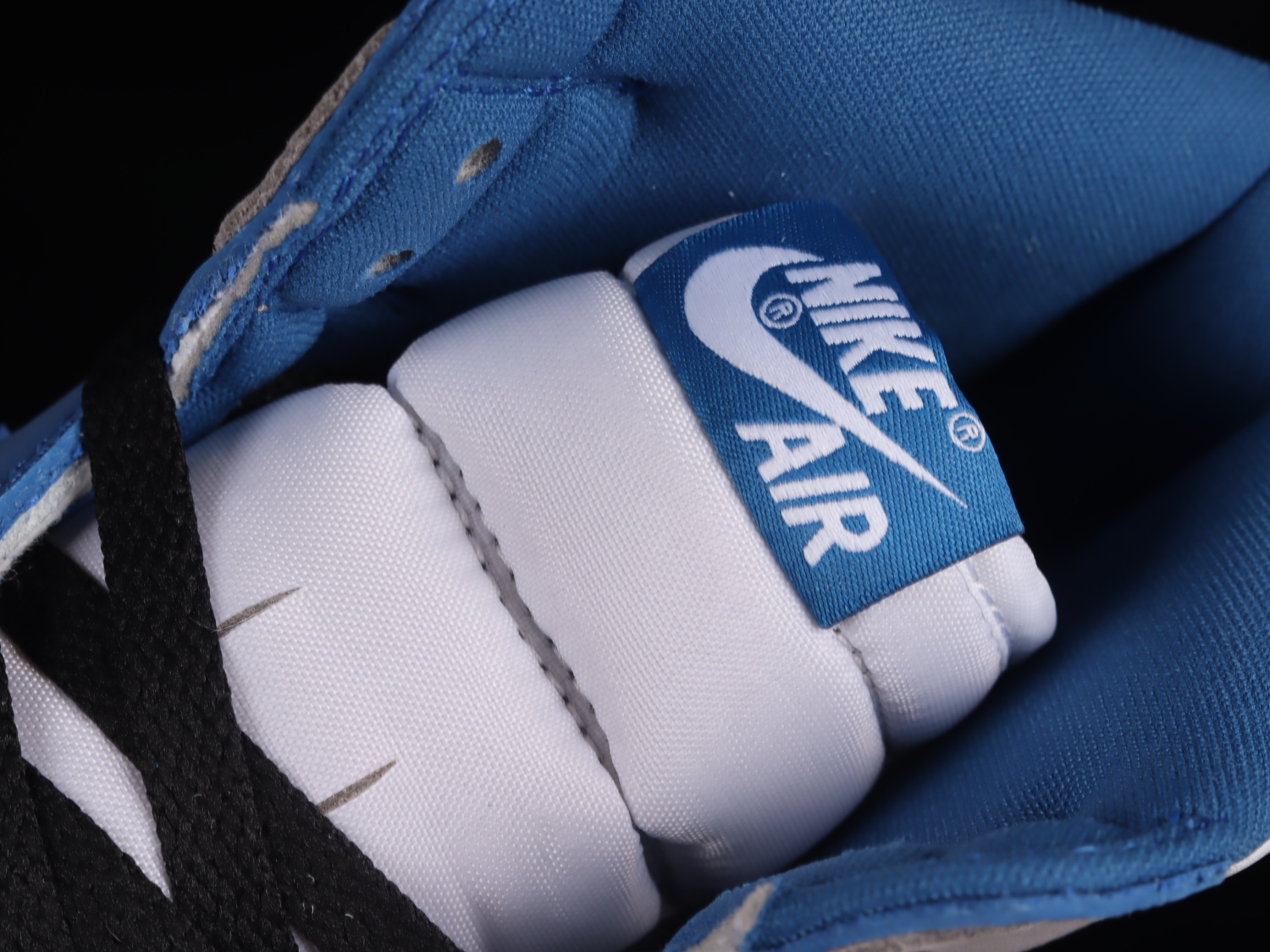 Jordan 1 Retro High OG True Blue DZ5485-410