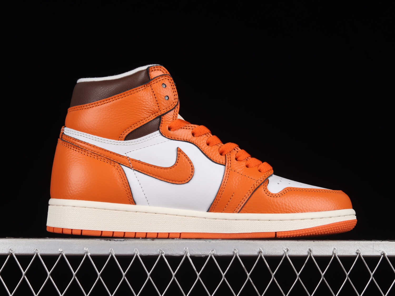 Jordan 1 Retro High OG Starfish (W) DO9369-101