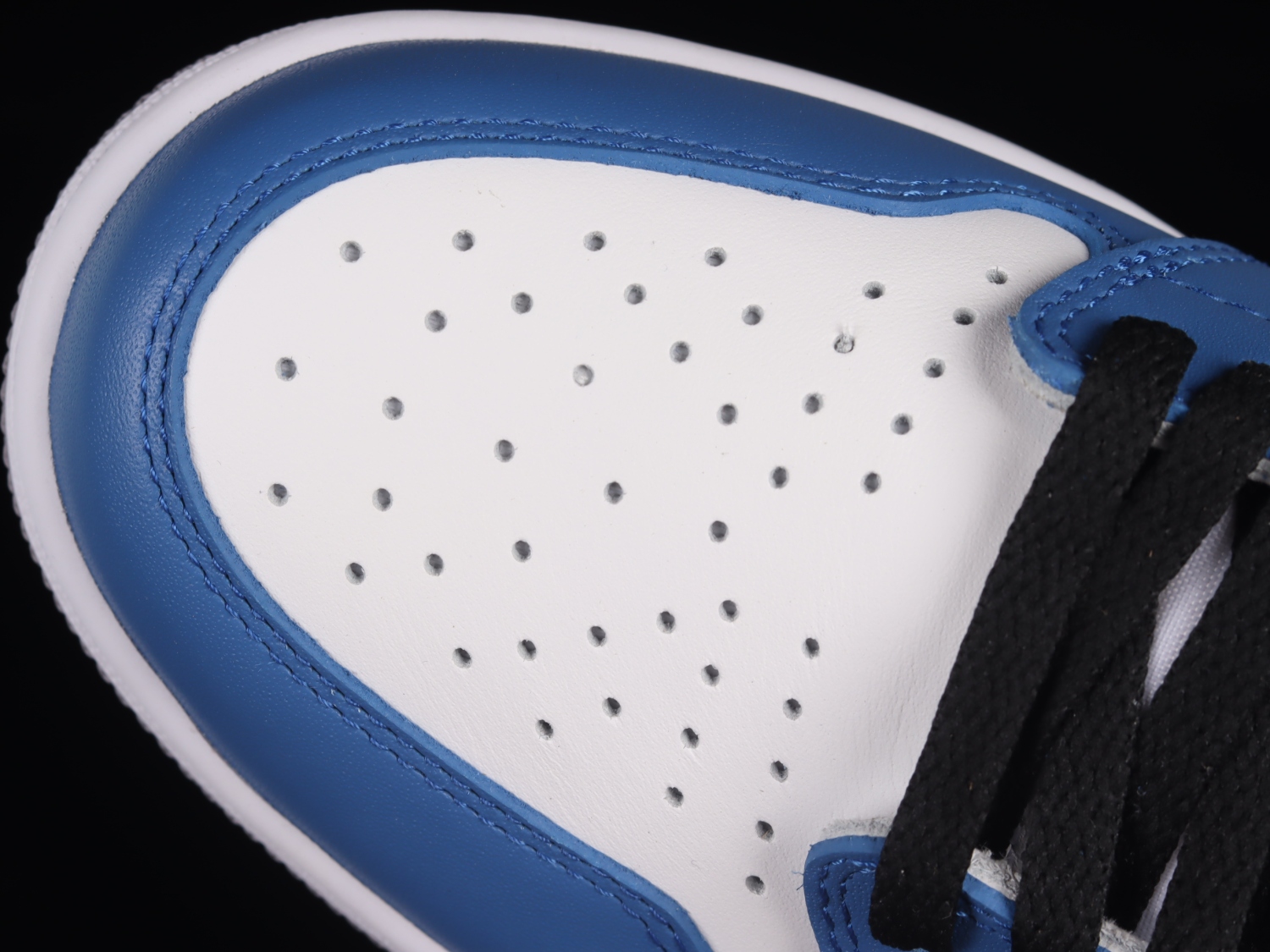 Jordan 1 Retro High OG True Blue DZ5485-410