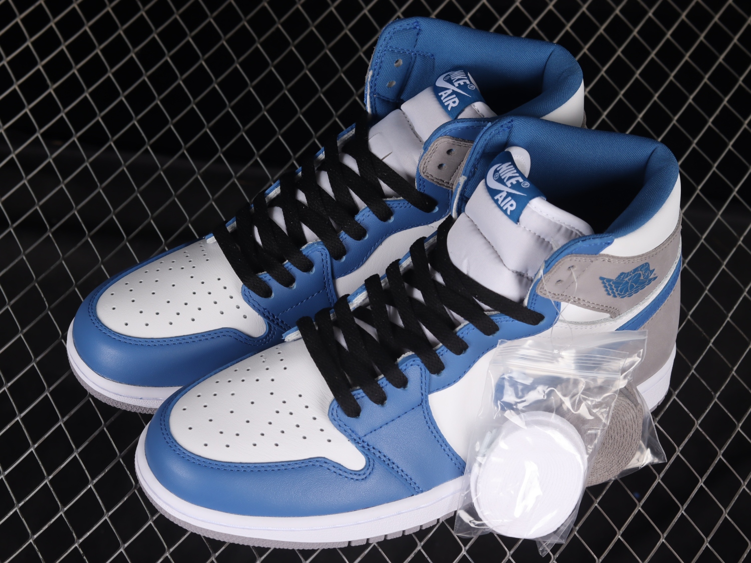 Jordan 1 Retro High OG True Blue DZ5485-410