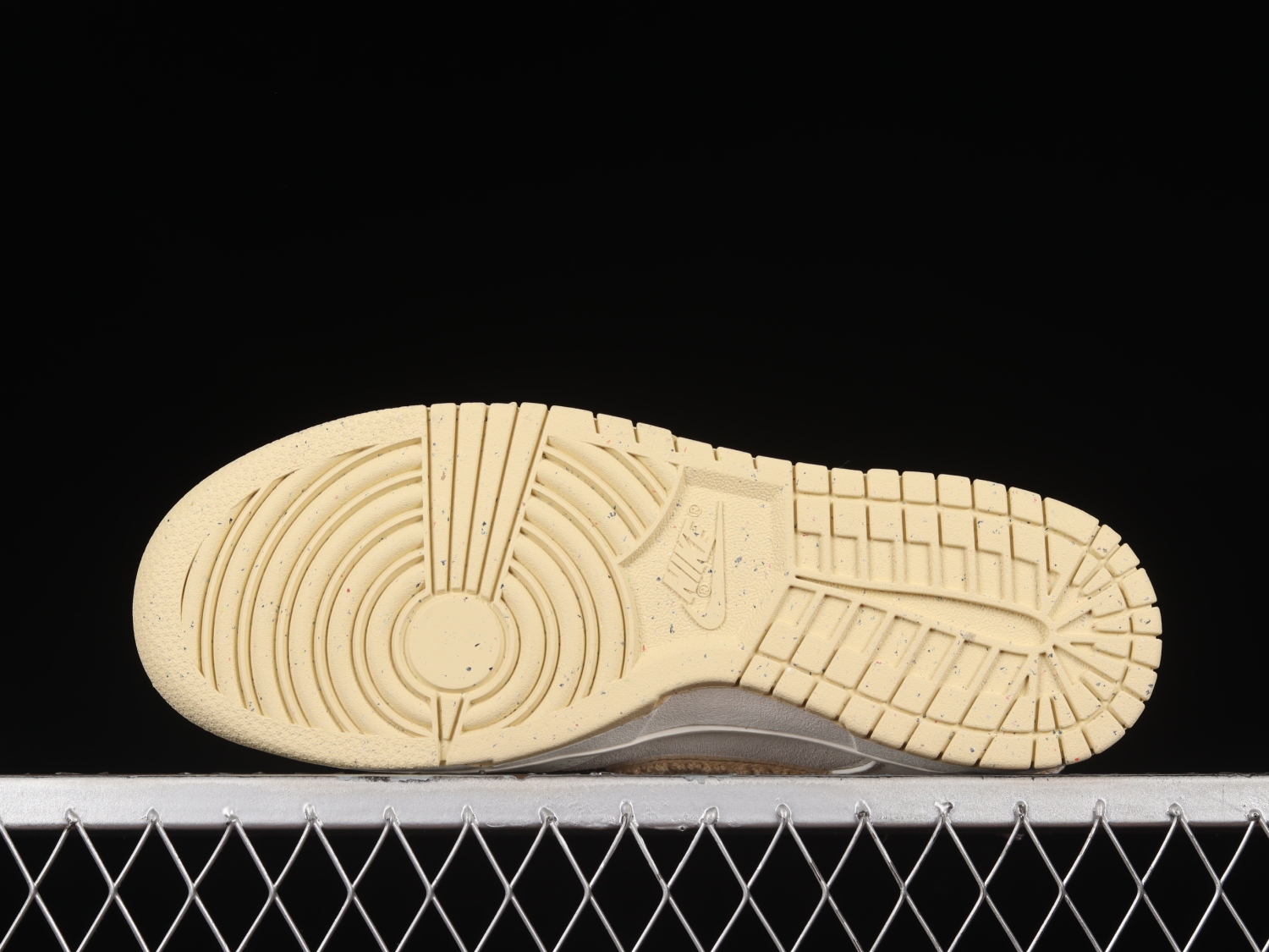Nike Dunk Low Retro PRM Year of the Rabbit Fossil Stone (2023) FD4203-211