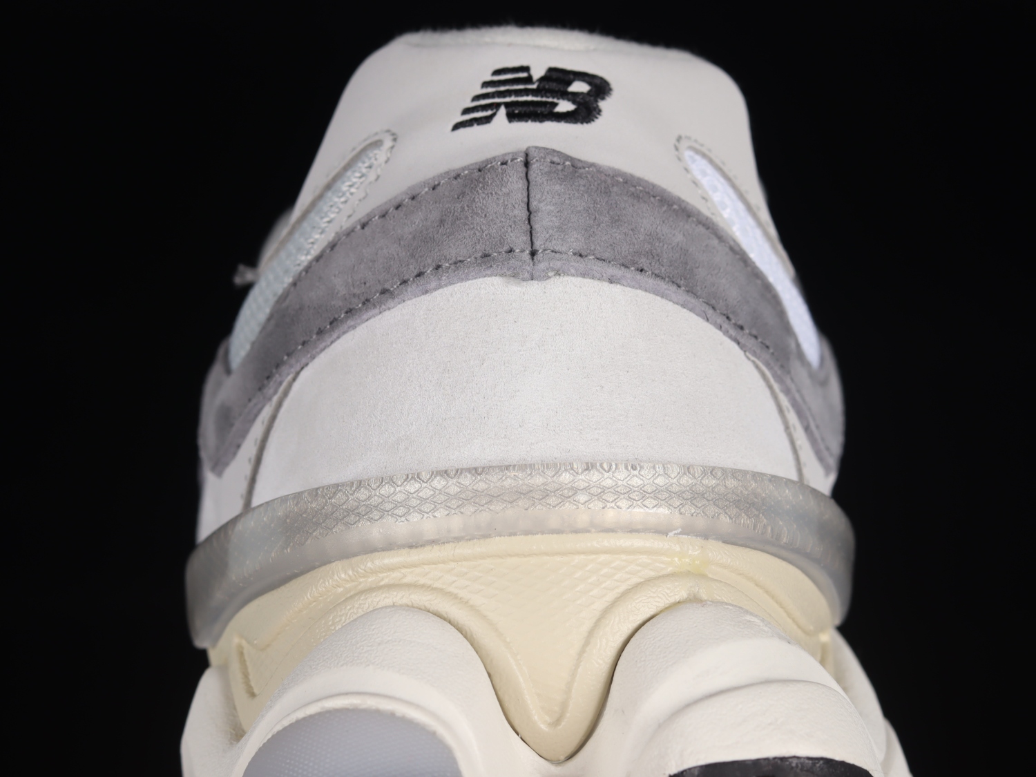 New Bal*nce 9060 Rain Cloud Grey U9060GRY