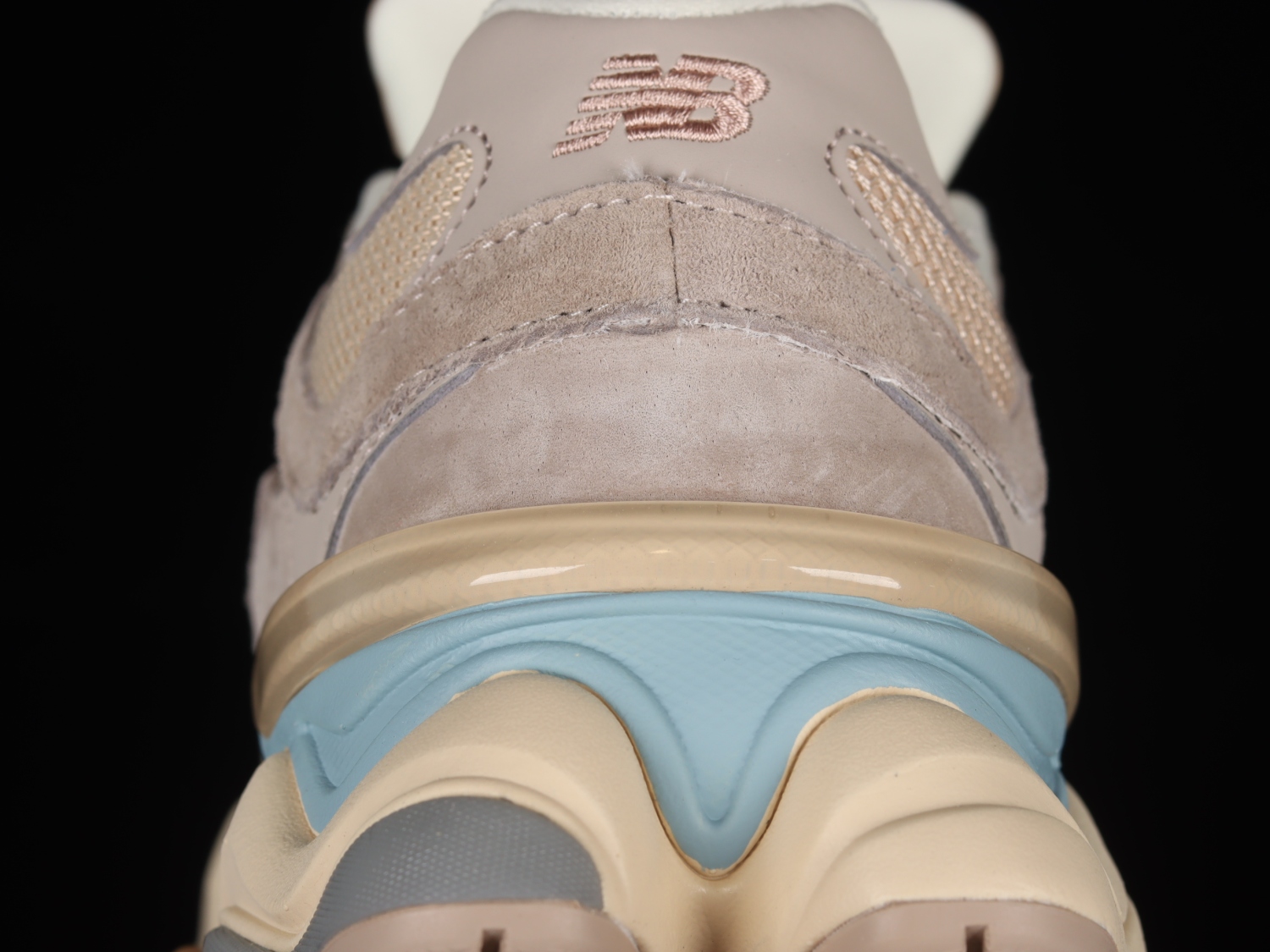 New Bal*nce 9060 Ivory Cream Pink Sand U9060WCG