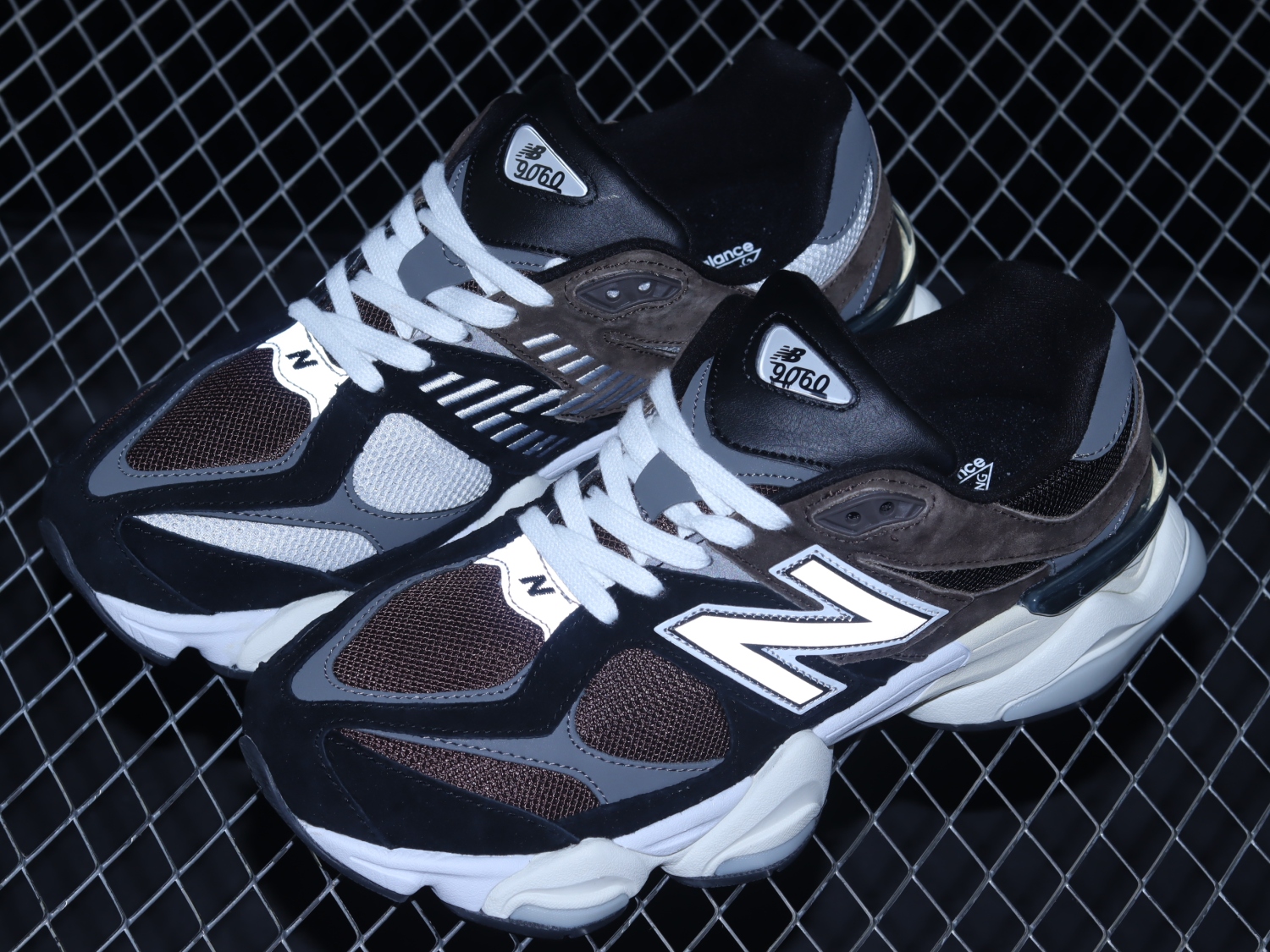 New Bal*nce 9060 Brown Black U9060BRN