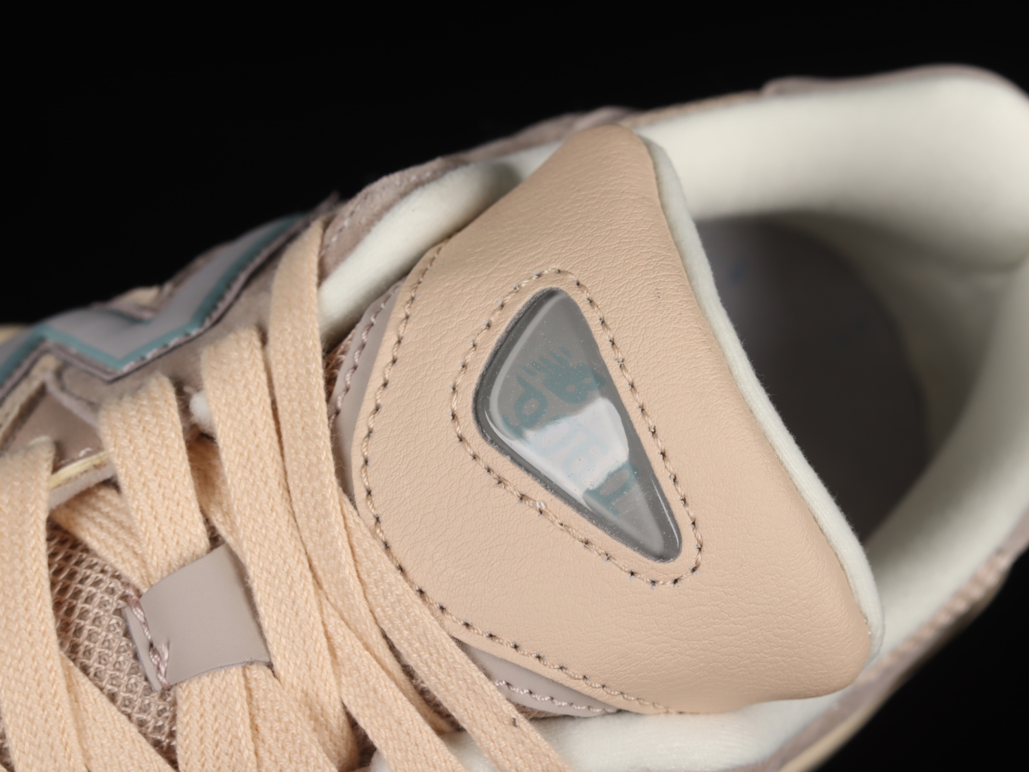 New Bal*nce 9060 Ivory Cream Pink Sand U9060WCG