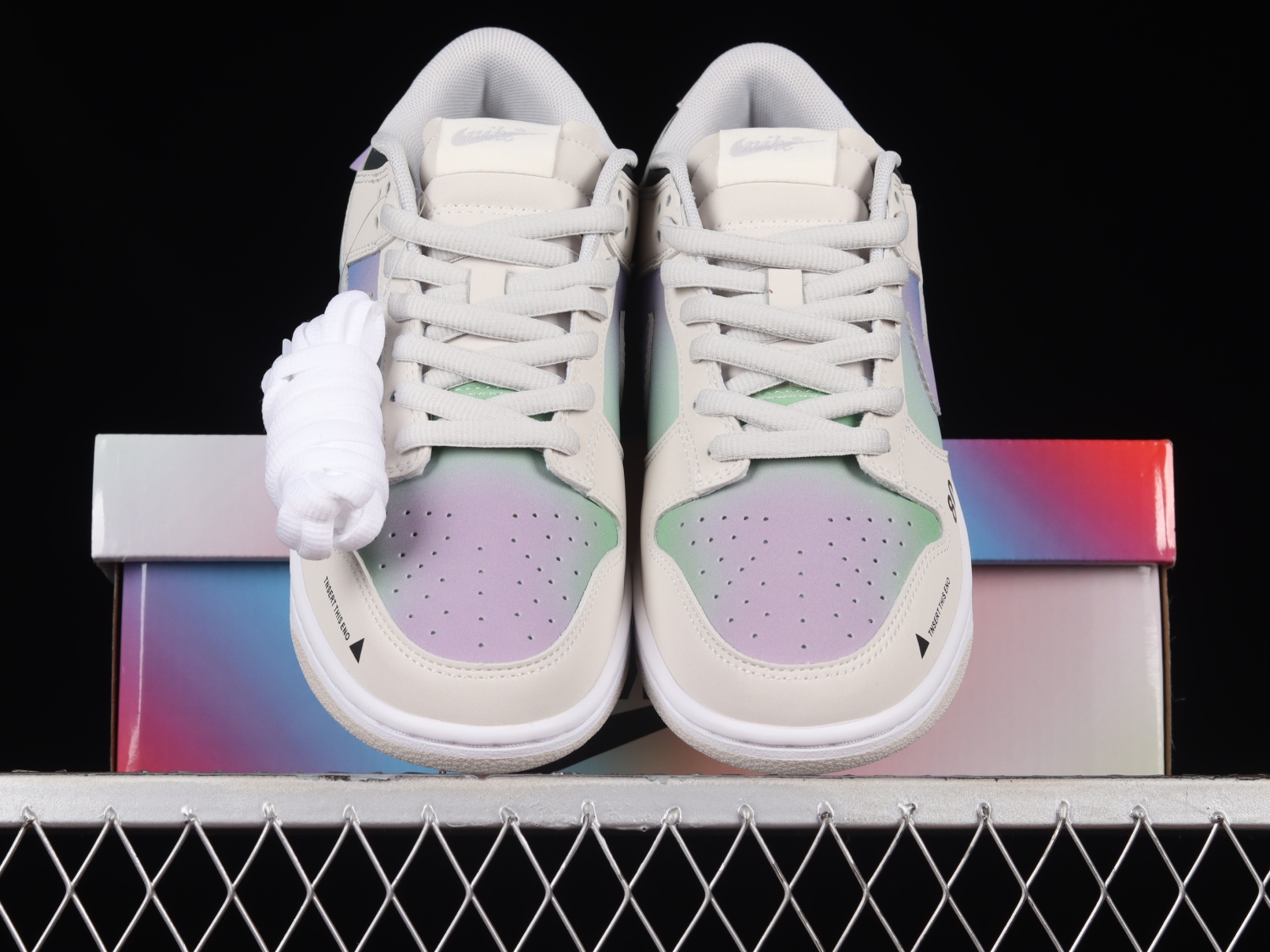 Nk SB Dunk Low RU2236-565