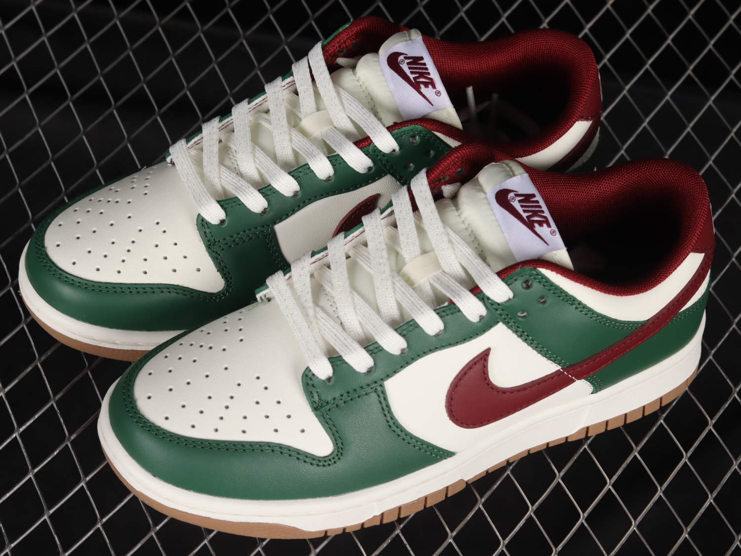 Nike Dunk Low Gorge Green FB7160-161