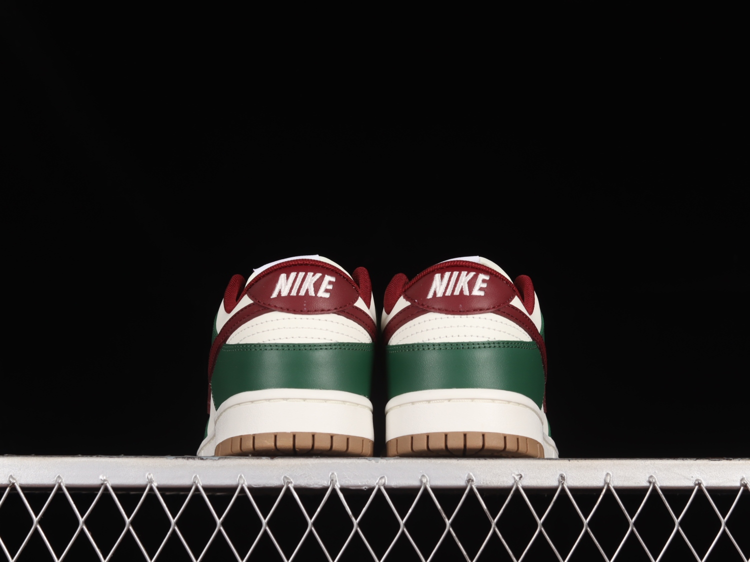 Nike Dunk Low Gorge Green FB7160-161