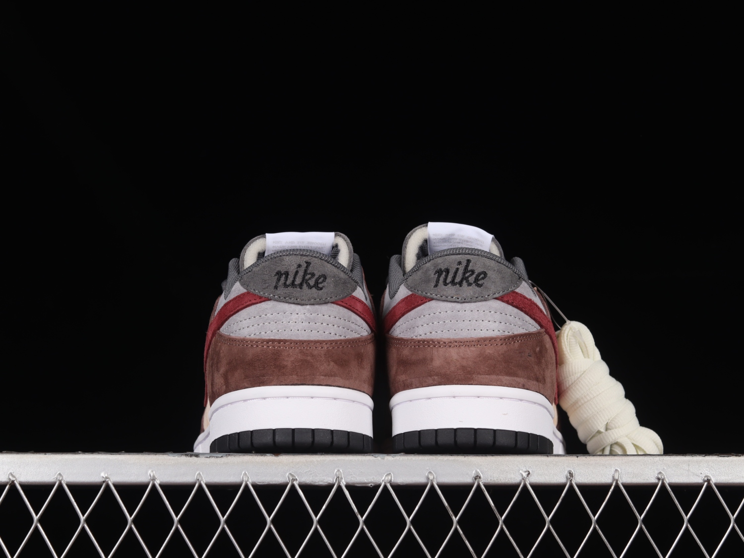 Otomo Katsuhiro x Nk SB Dunk Low  Steamboy OST  CV1026-053