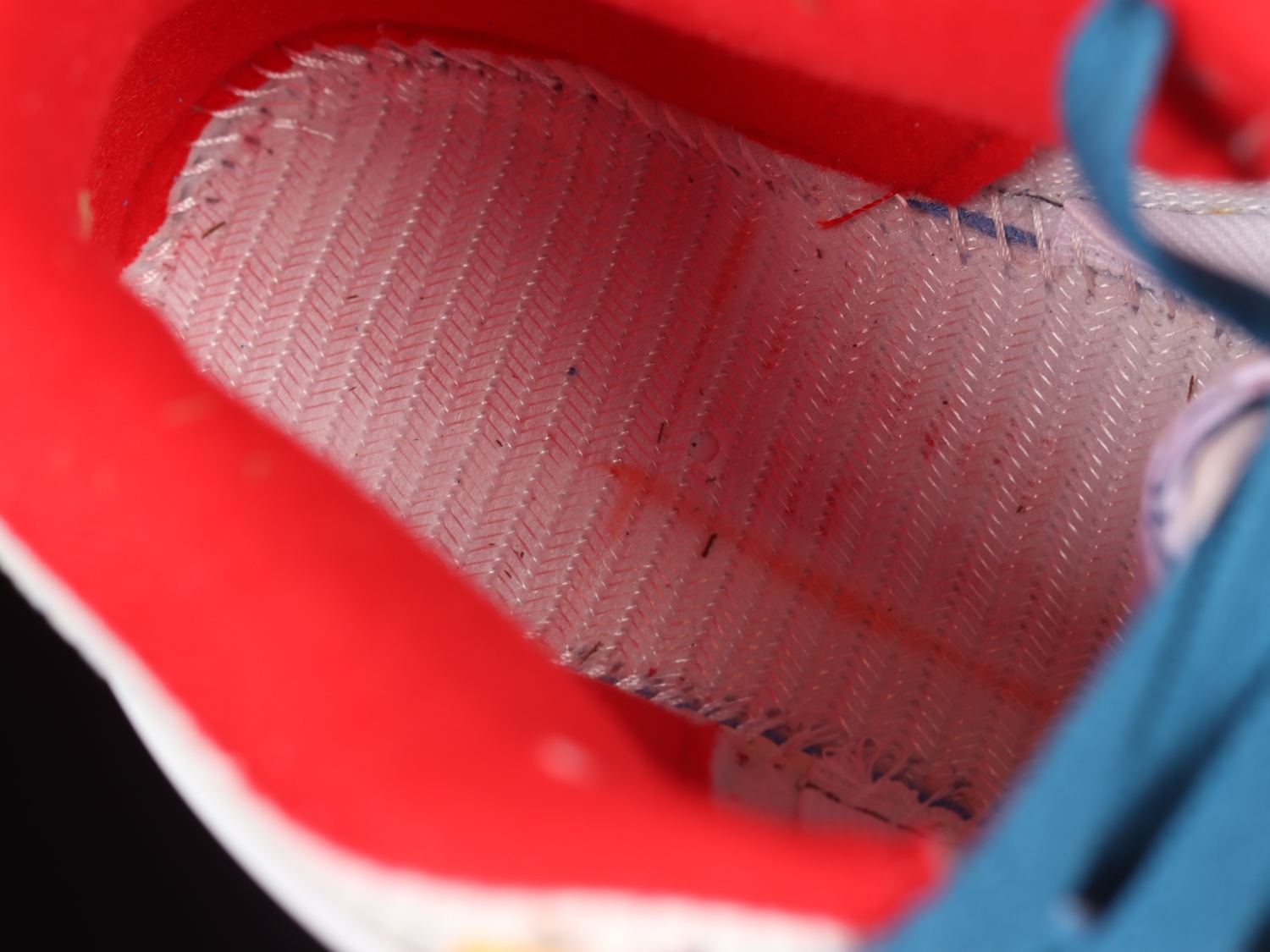 Jordan 4 Retro Messy Room (GS) DR6952-400